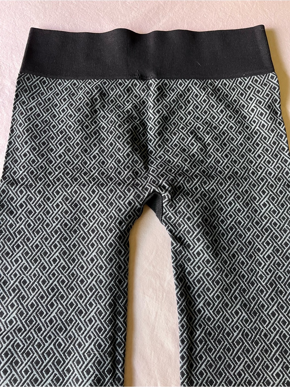 Aventura Geometric Ankle Footless Tights Black & Gray